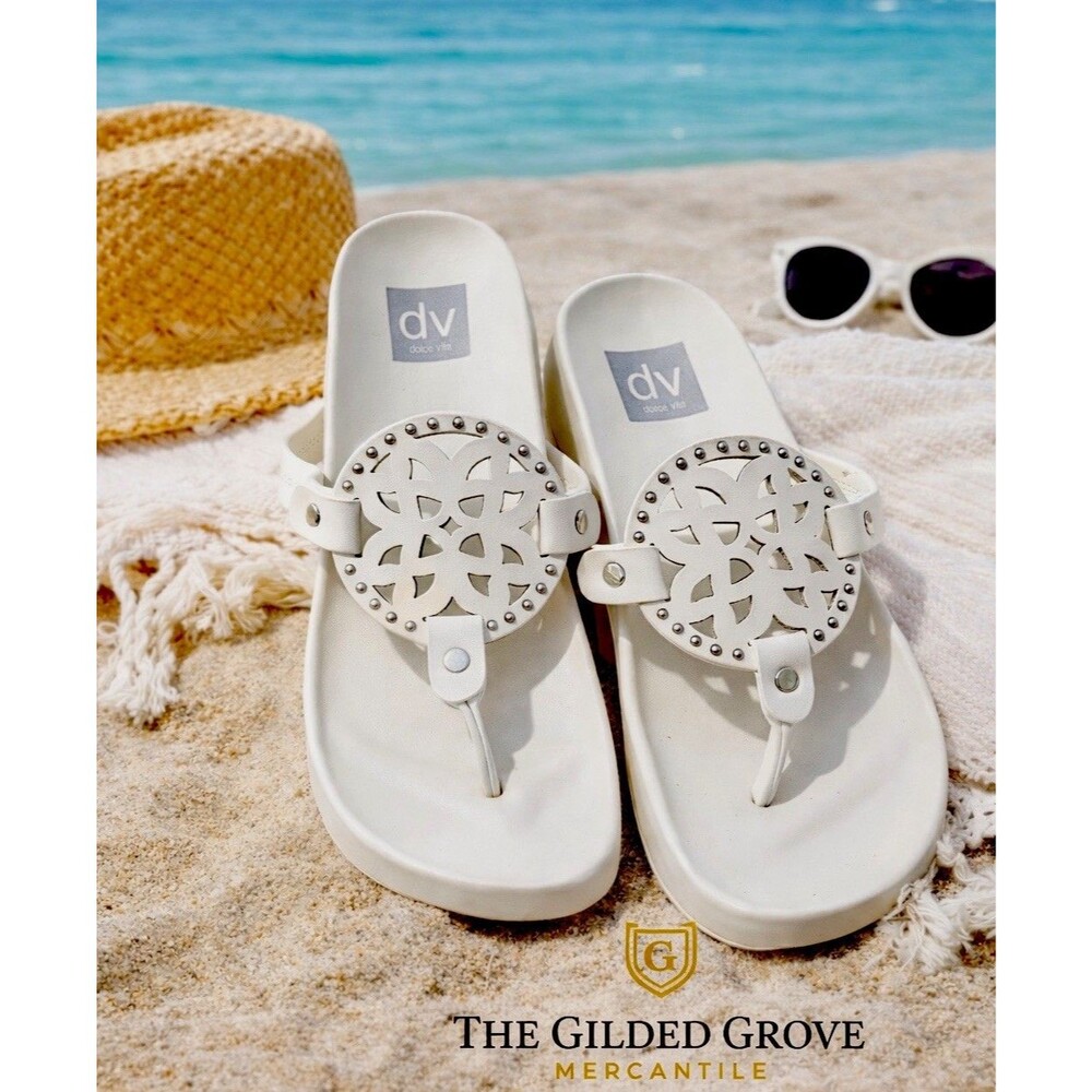 DV Dolce Vita White Studded Medallion Thong Sandals Size 8.5 Boho Chic NEW